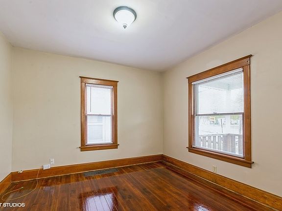 Nicely finished hardwood floors!
