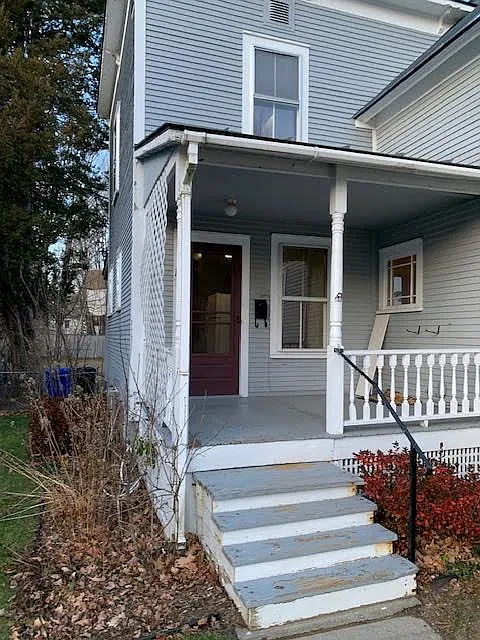 1012 Elm St #12
