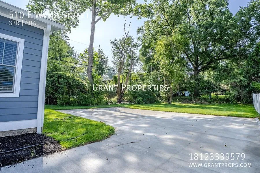 3 bed, 1354 sqft, $2,910 — Photo 3