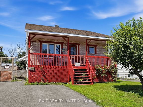 2nd image of 300 Tupper St