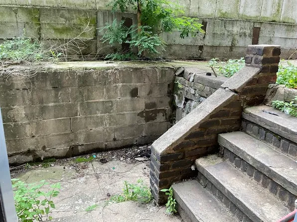 122 Fenimore Street image 16 of 30