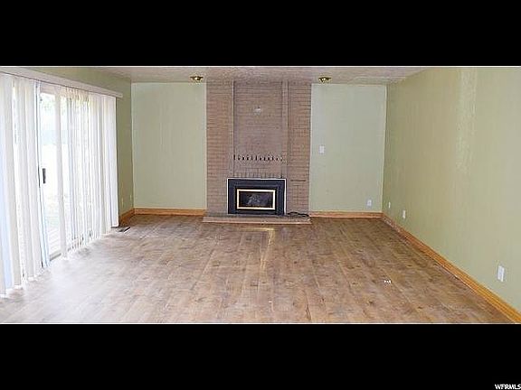 5th image of 2481 Spanish Oak Dr E
