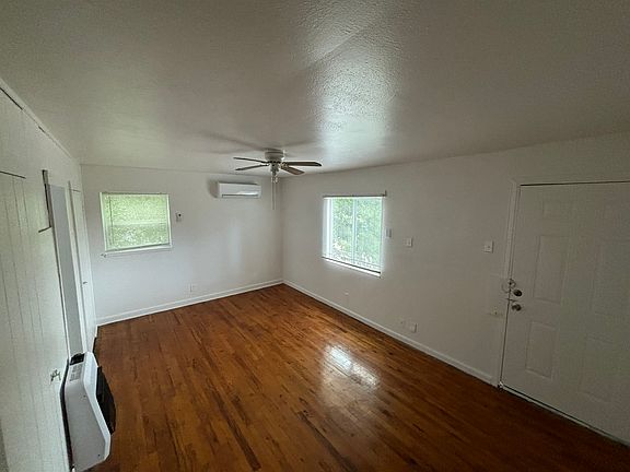 4th image of 417 Eleanor Ave #3