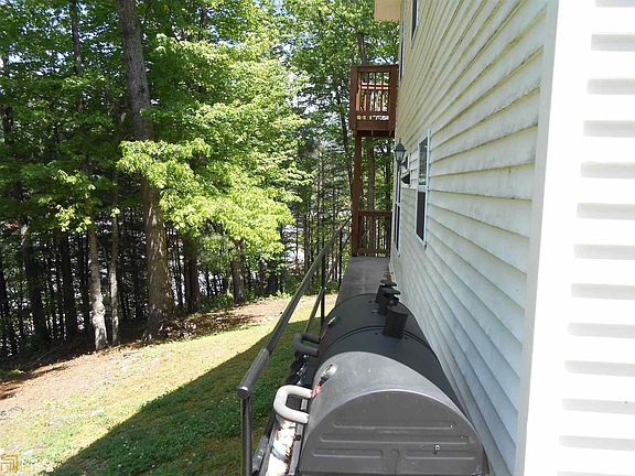 4th image of 154 Bleckley Place Ln