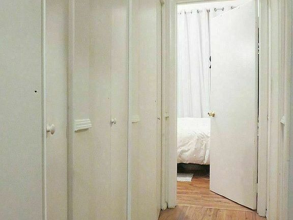 4th image of 236 S 2nd St APT 3