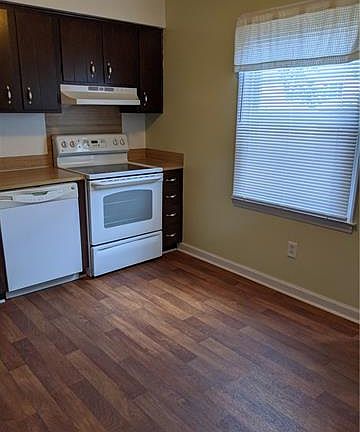 5th image of 6835 Farmingdale Dr APT F
