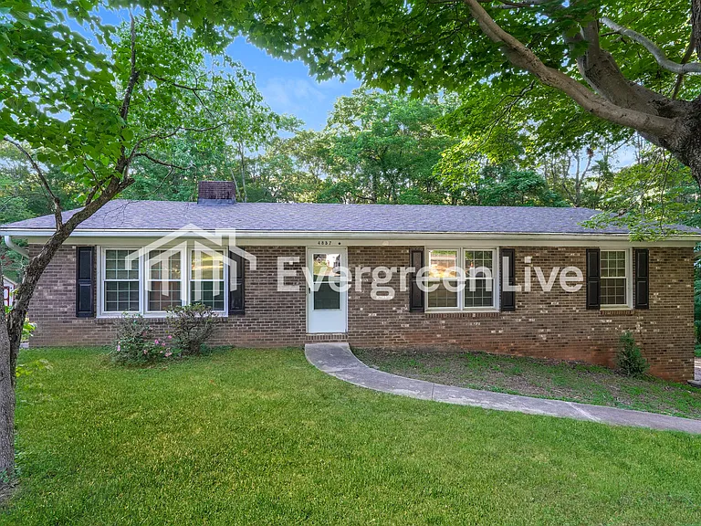 4857 Stonewall St — Photo 1