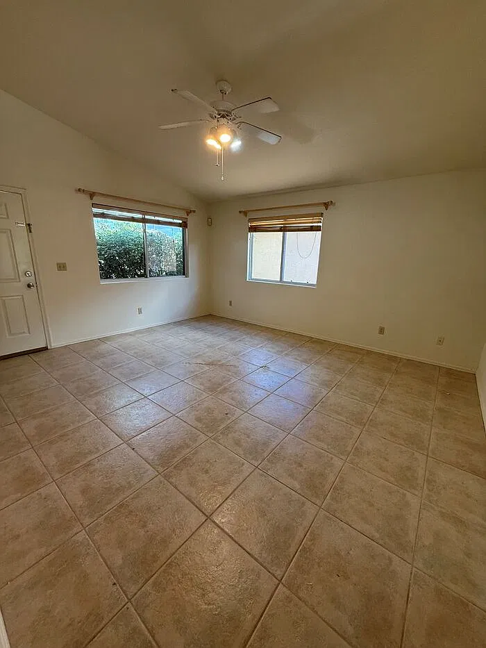 3 bed, 2.0 bath, 1445 sqft, $1,650 — Photo 2