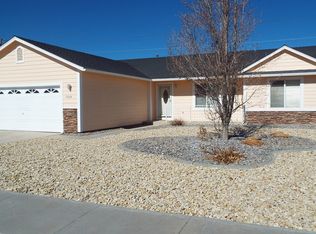 1004 Pepper Ln, Fernley, NV 89408