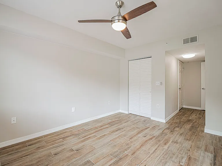 1590 S 42nd Cir #105 — Photo 23
