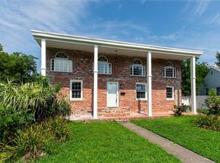 33 Clayton Dr, Hampton, VA 23669
