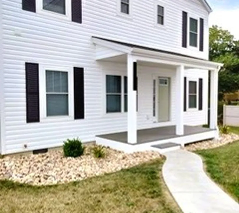 2656 Greenport Dr