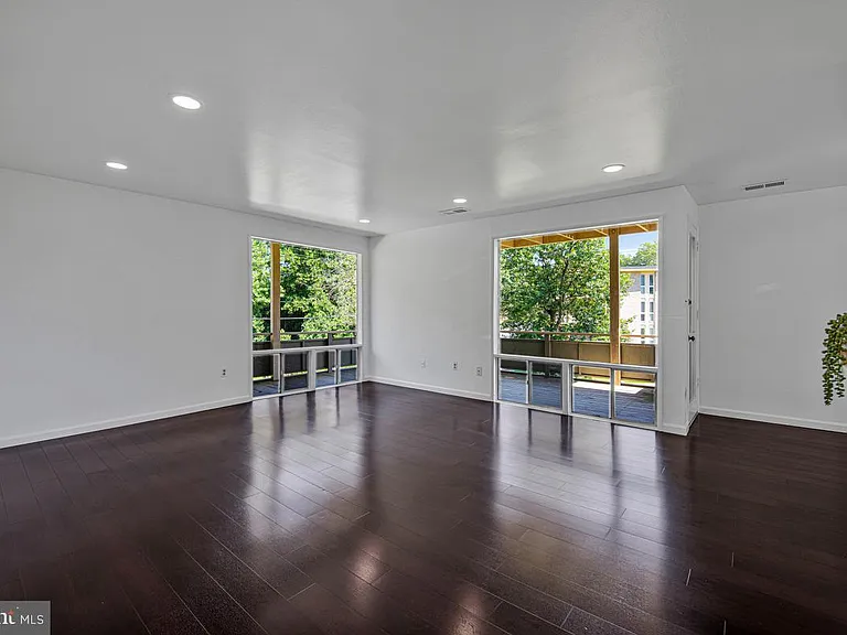 7170 Donnell Pl #C1 — Photo 9