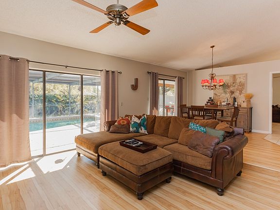 5th image of 14192 Fennsbury Dr