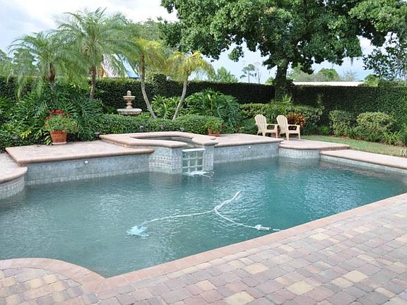 2nd image of 7449 Park Springs Cir