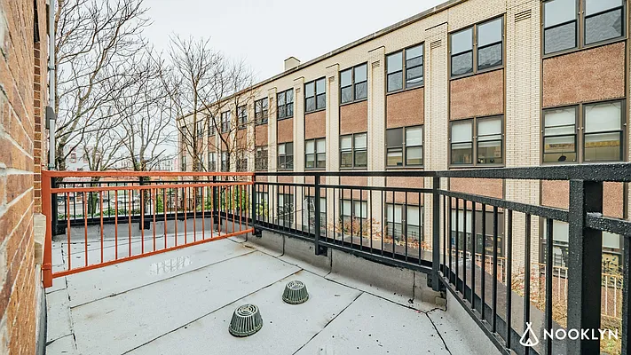 Rented by Nooklyn NYC LLC | media 42