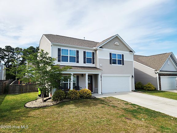 3rd image of 307 Ginger Drive
