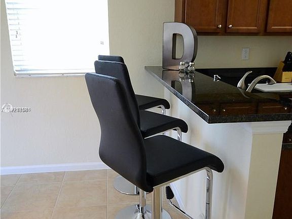 3rd image of 8620 NW 97th Ave APT 216