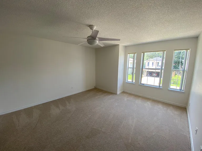 6229 Cottage Woods Dr — Photo 10