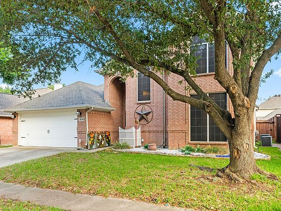 3rd image of 3118 Watercress Cir