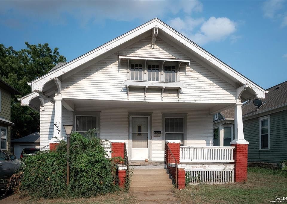 1st image of 437 S 9th St