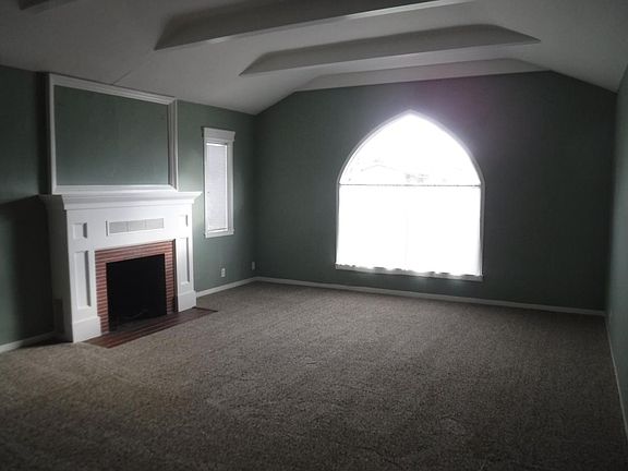 3rd image of 601 E Orange St