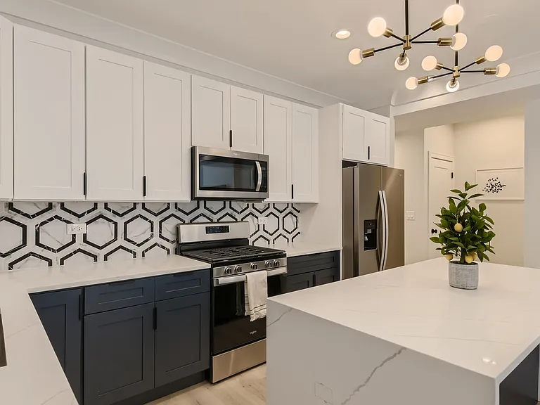 1420 W Winnemac Ave #3 — Photo 11