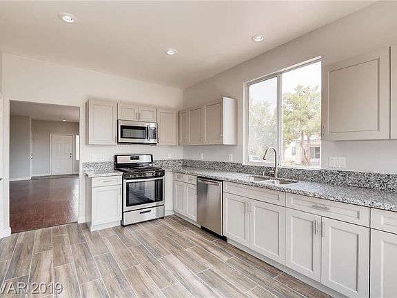 3rd image of 9877 Oriole Crest Ct