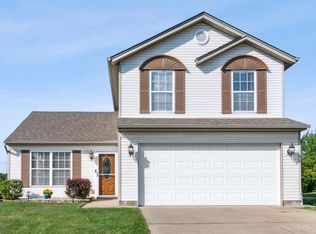 3301 Whispering Woods Dr, Amelia, OH 45102