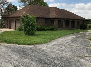 2467 Hazel St, Carthage, MO 64836