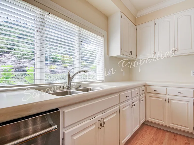 4626 Bennett View Dr — Photo 20