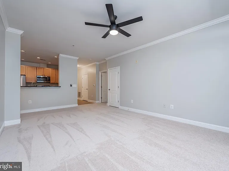 5800 Clipper Ln #104 — Photo 13