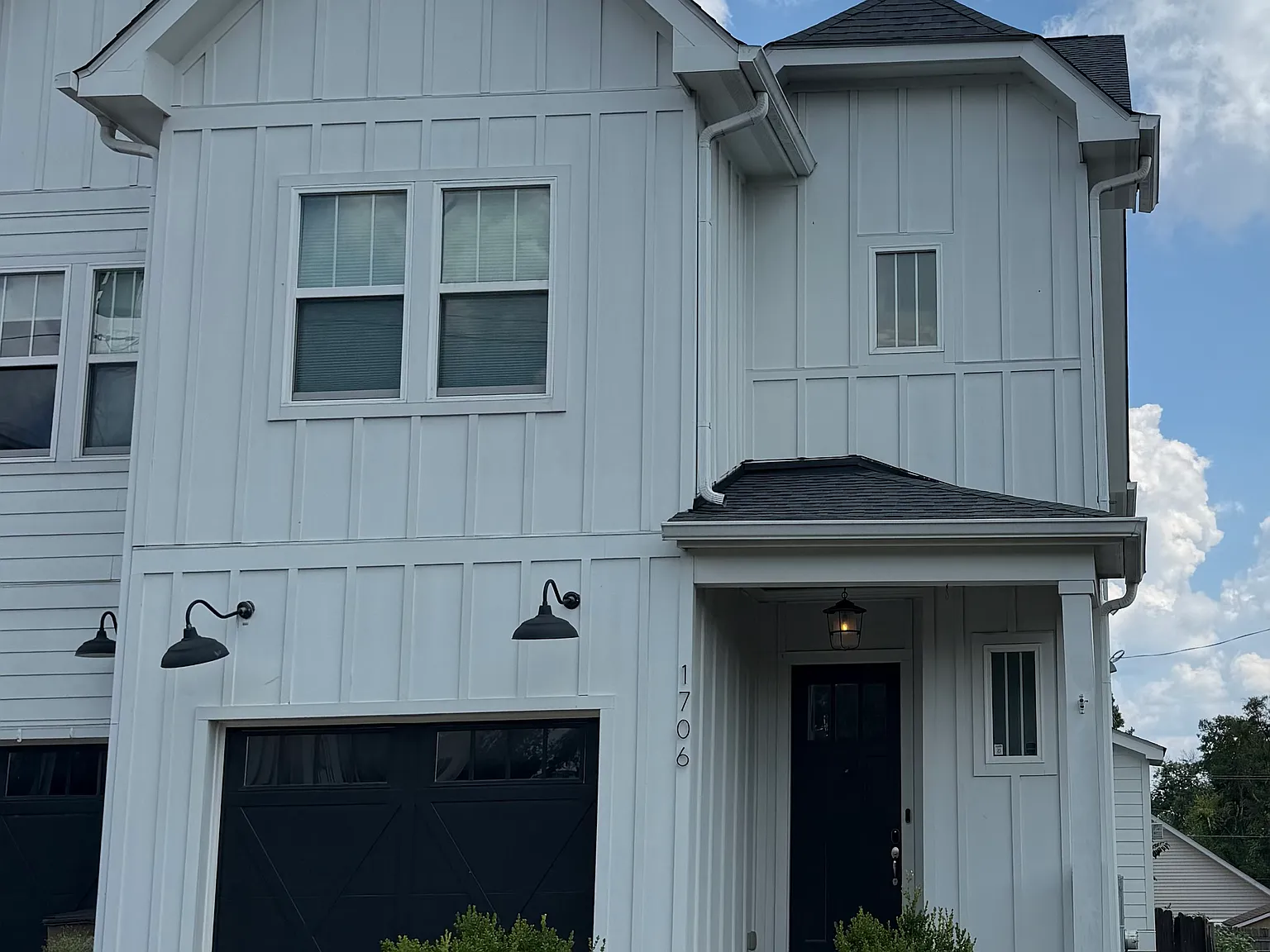 1706 Martin St — Photo 1