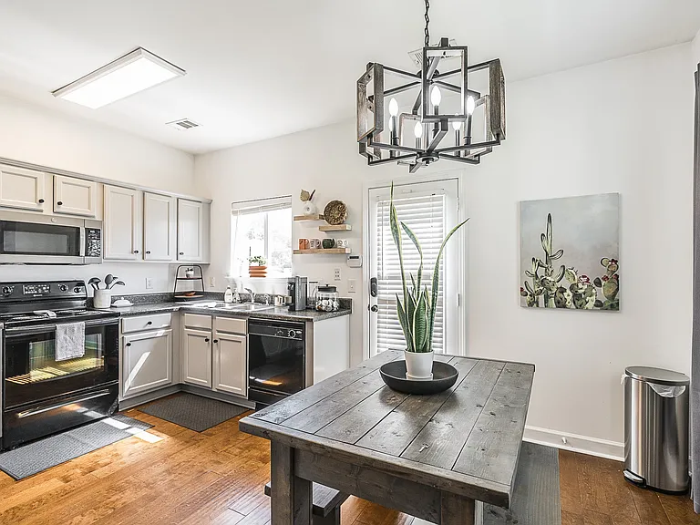 1748 Lincoya Bay Dr — Photo 8