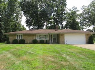 7522 Amber Ln, Brecksville, OH