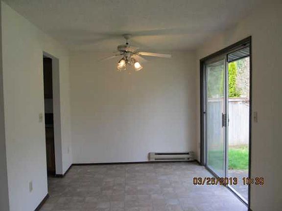 4th image of 715 186th St E