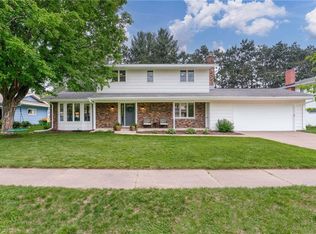 1431 Cummings Ave, Eau Claire, WI 54701