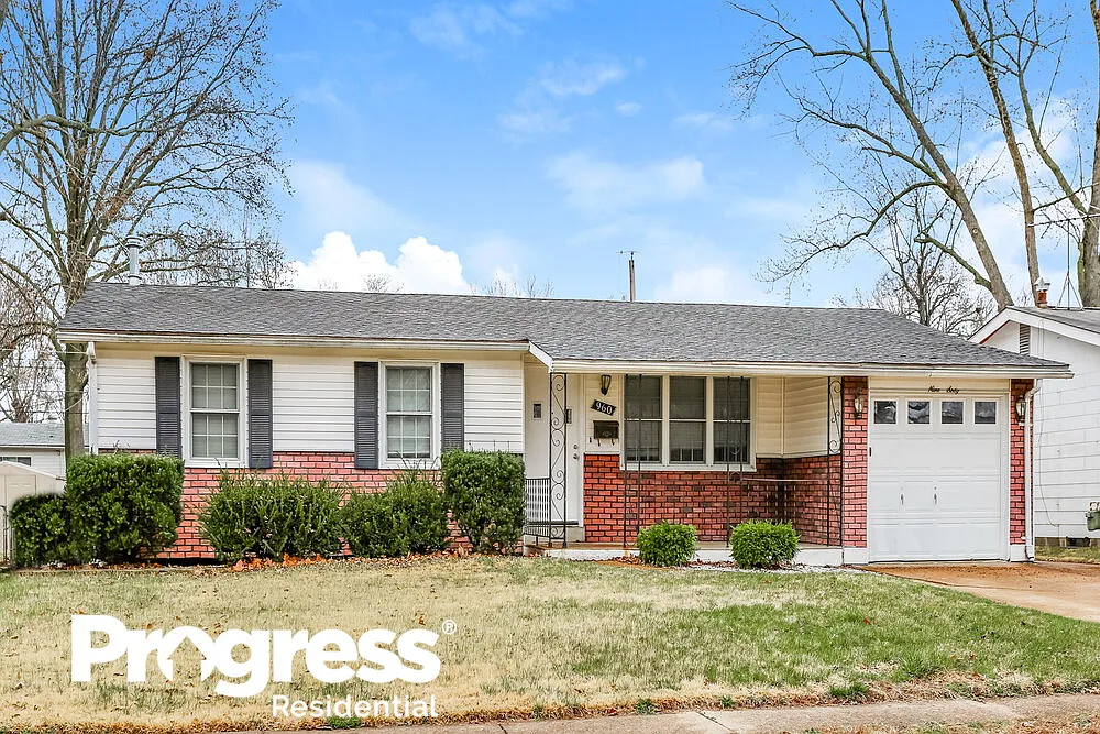 960 Jackson Ln photo 1