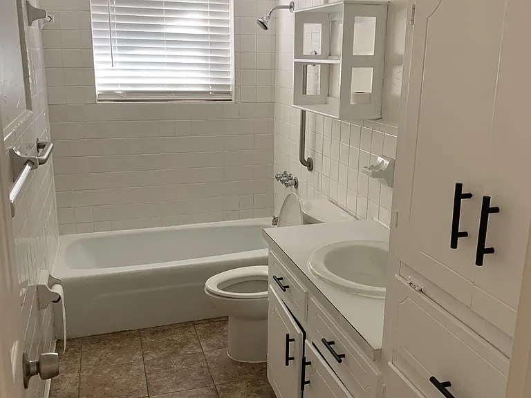 2107 Quail Run #A — Photo 24