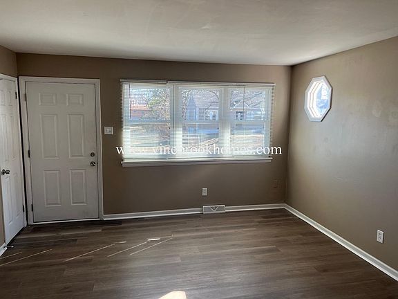 2nd image of 3629 Long Dr
