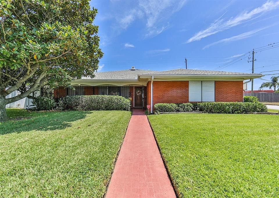 1st image of 2824 Palm Cir E