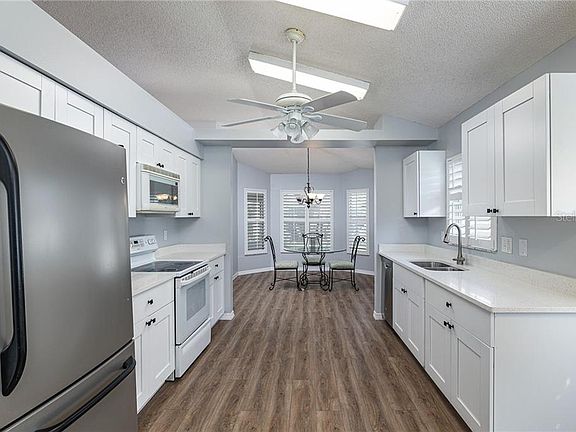 3rd image of 8755 Exposition Dr