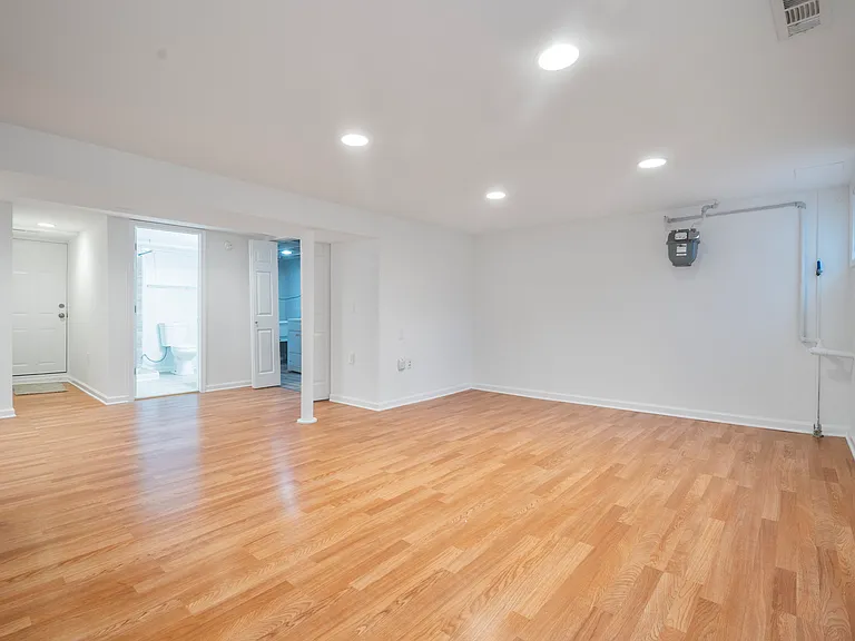 2493 Fairway — Photo 22