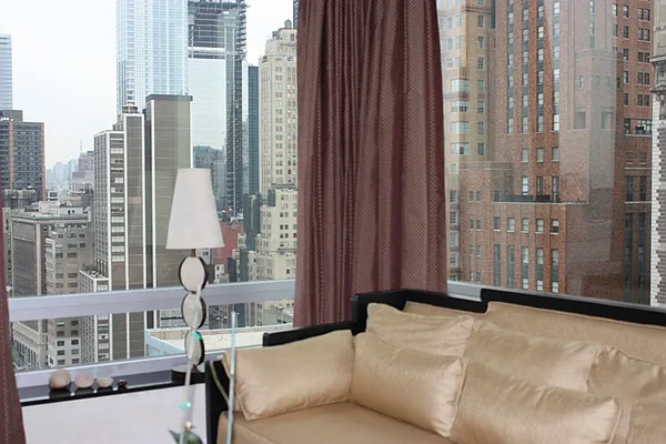 Rented by Douglas Elliman | media 24