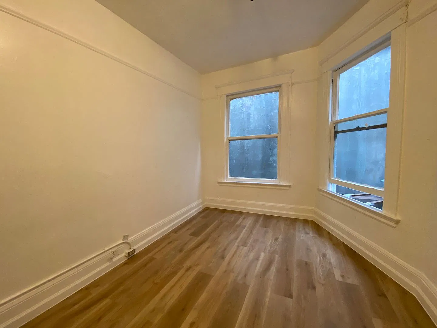 Private Room near CCSF Chinatown/ North Beach Campus & Financial District — Photo 2