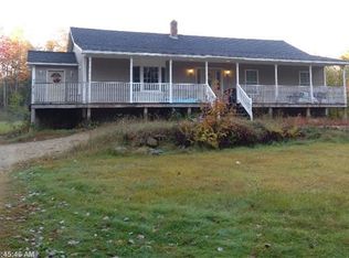 16 Lake View Dr, Hartford, ME 04220