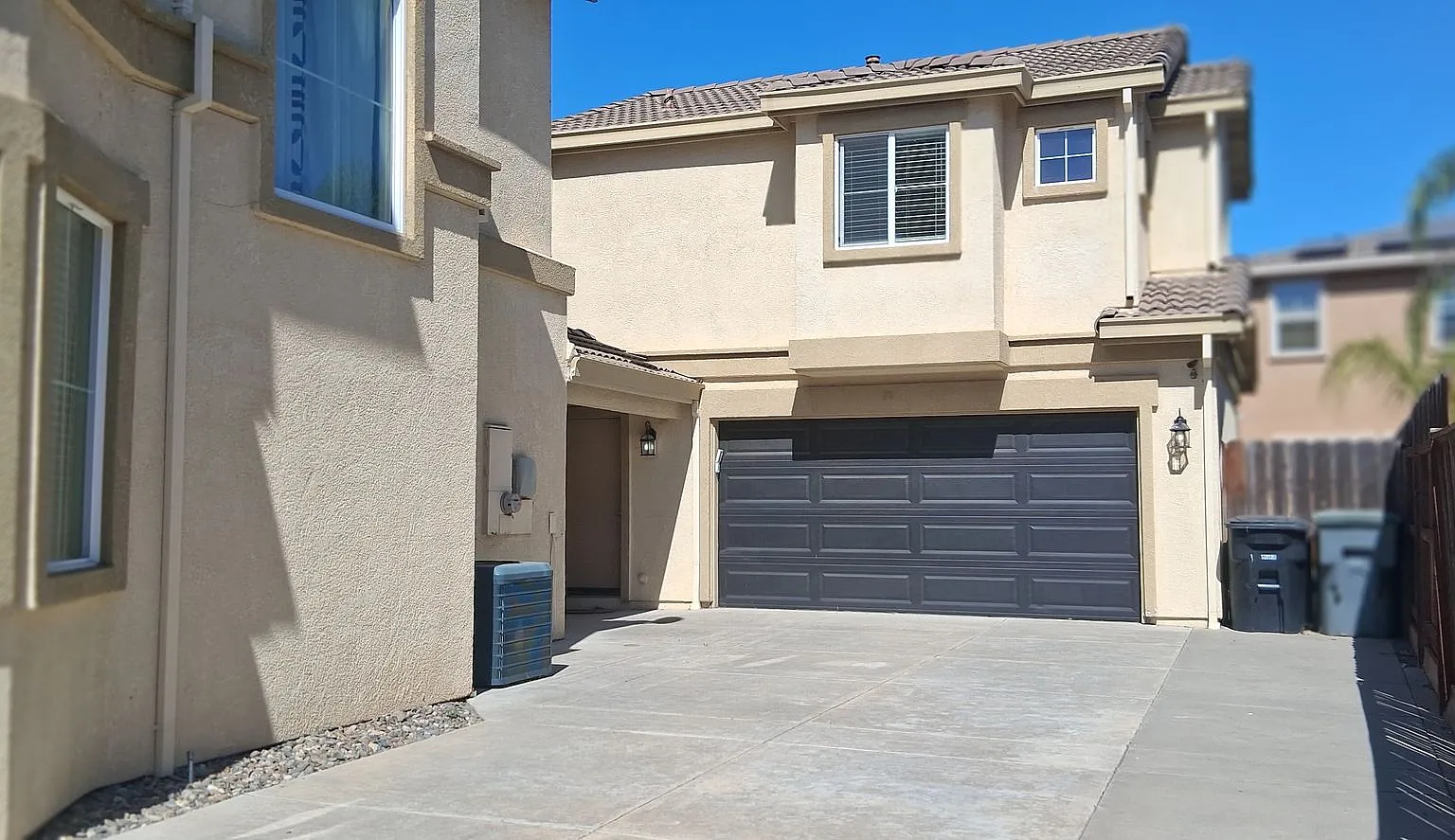 562 Ranger Street Oakdale, CA 95361 — Photo 2