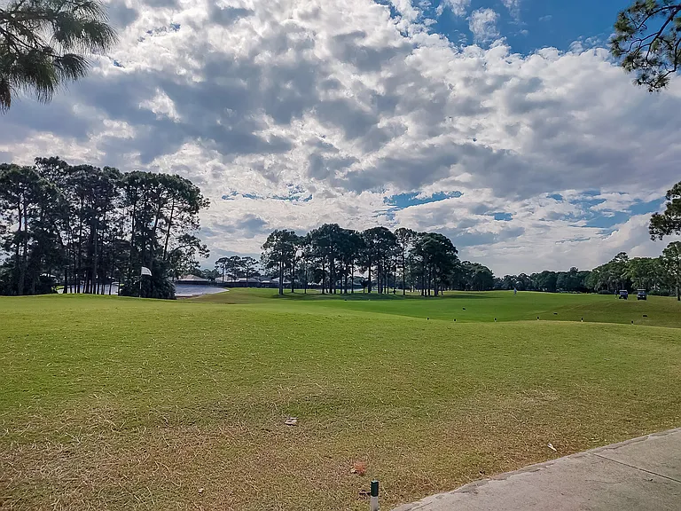 8060 Kiawah Trce — Photo 32