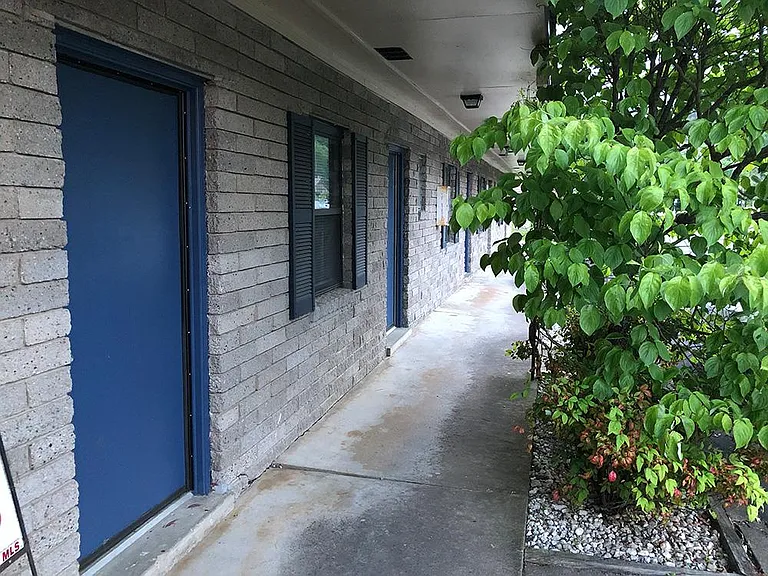 7016 E Lamar Alexander Pkwy #2 — Photo 4