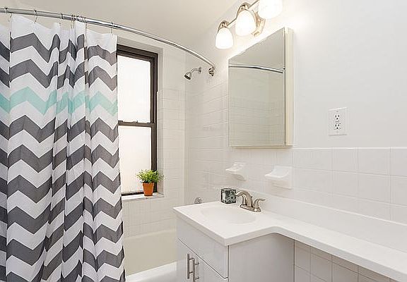 5th image of 85 4th Ave APT 7M